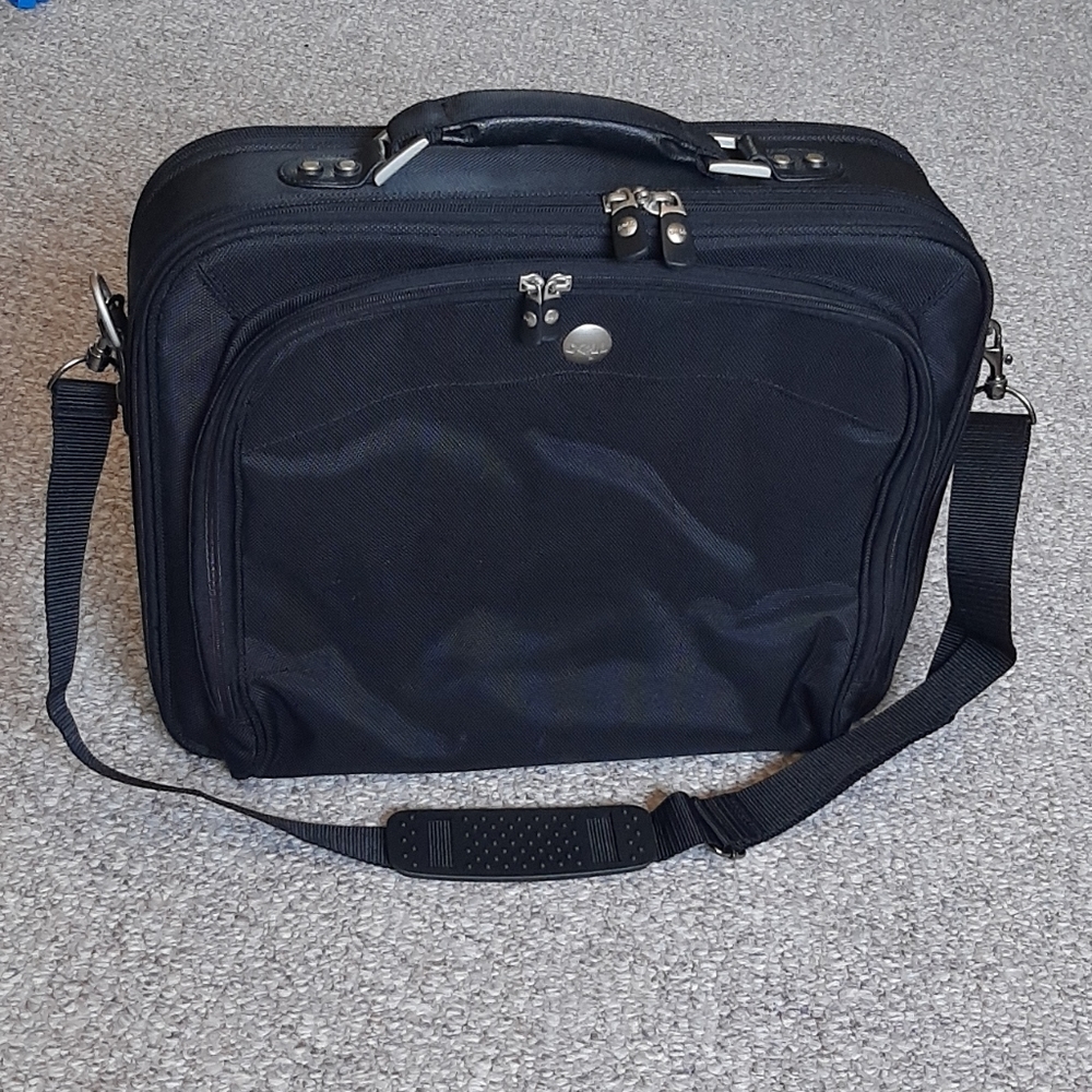 Dell Briefcase/Laptop Bag.